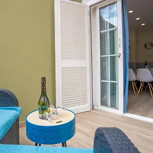 apartment-orlando-tenerife-sur-bamby-and-daisy-and-mikey.in-canary-islands.com/