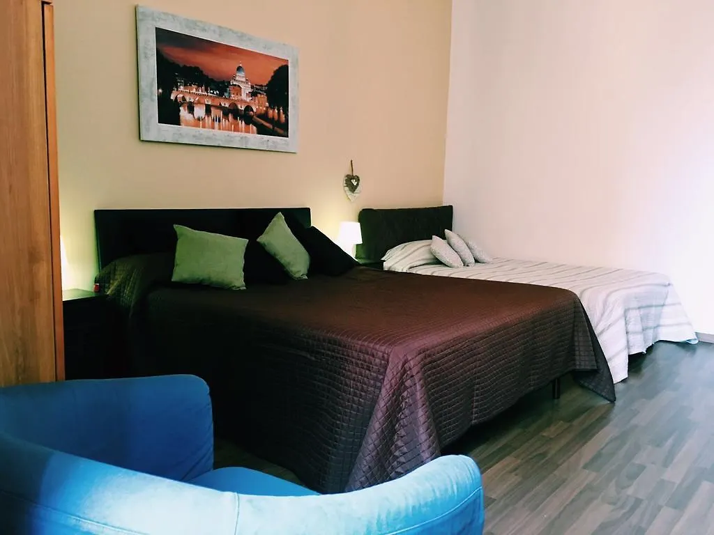 4 You City Center Apartament Holiday home Rome Apartment